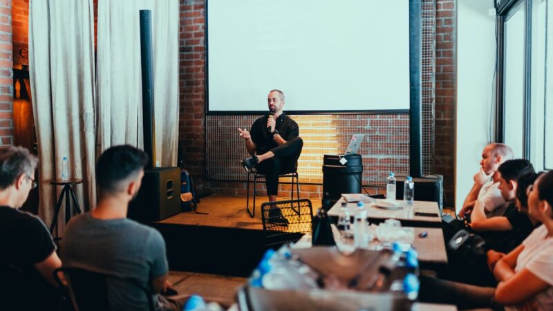 Verschillen tussen een conferentie en seminar